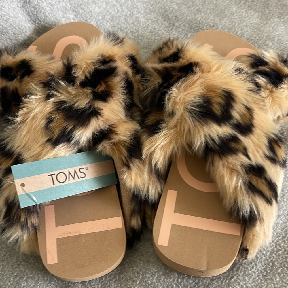 TOMS Slippers - Picture 3 of 4